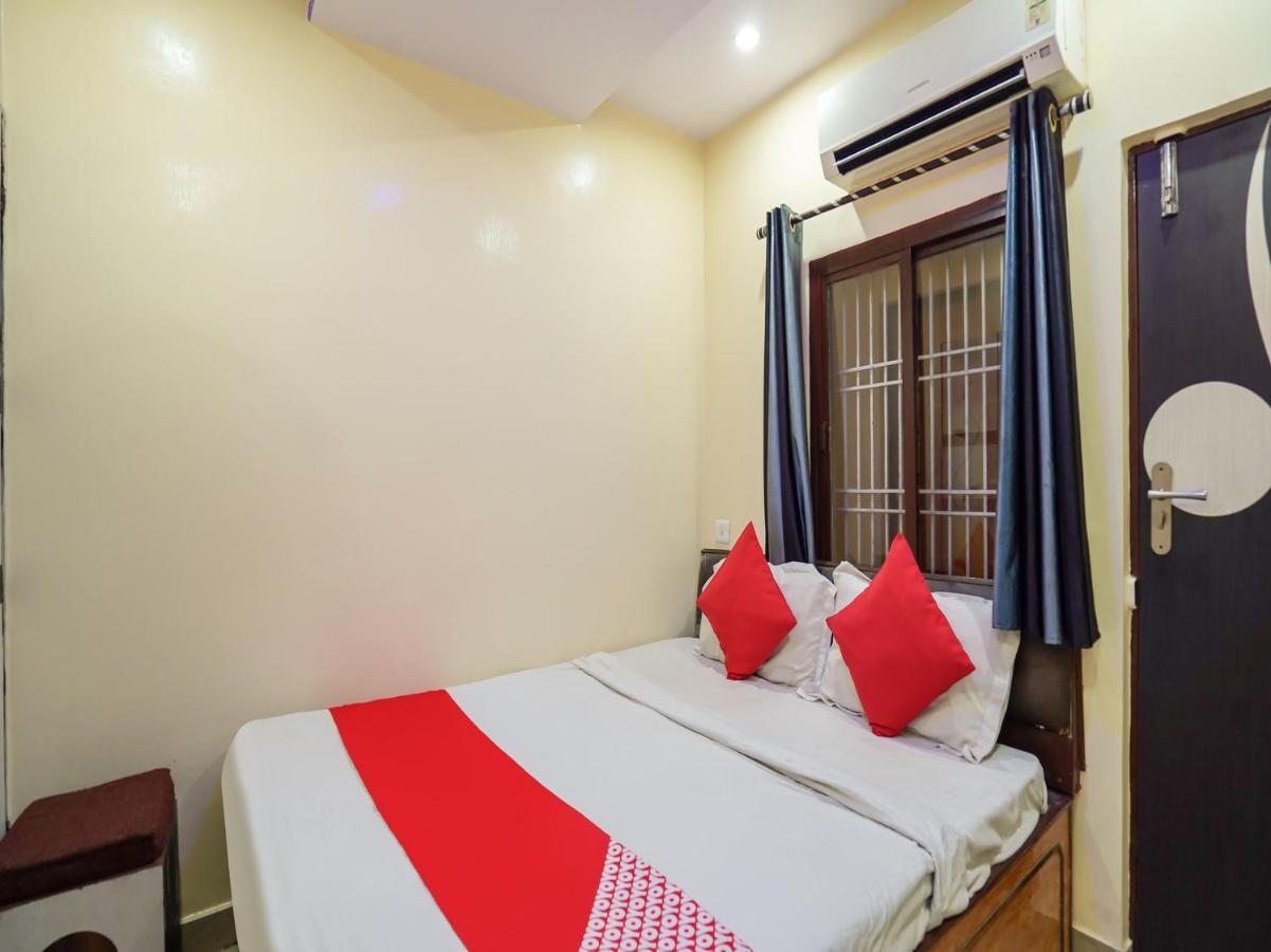 Oyo 75627 New Ankit Guest House Benares Buitenkant foto