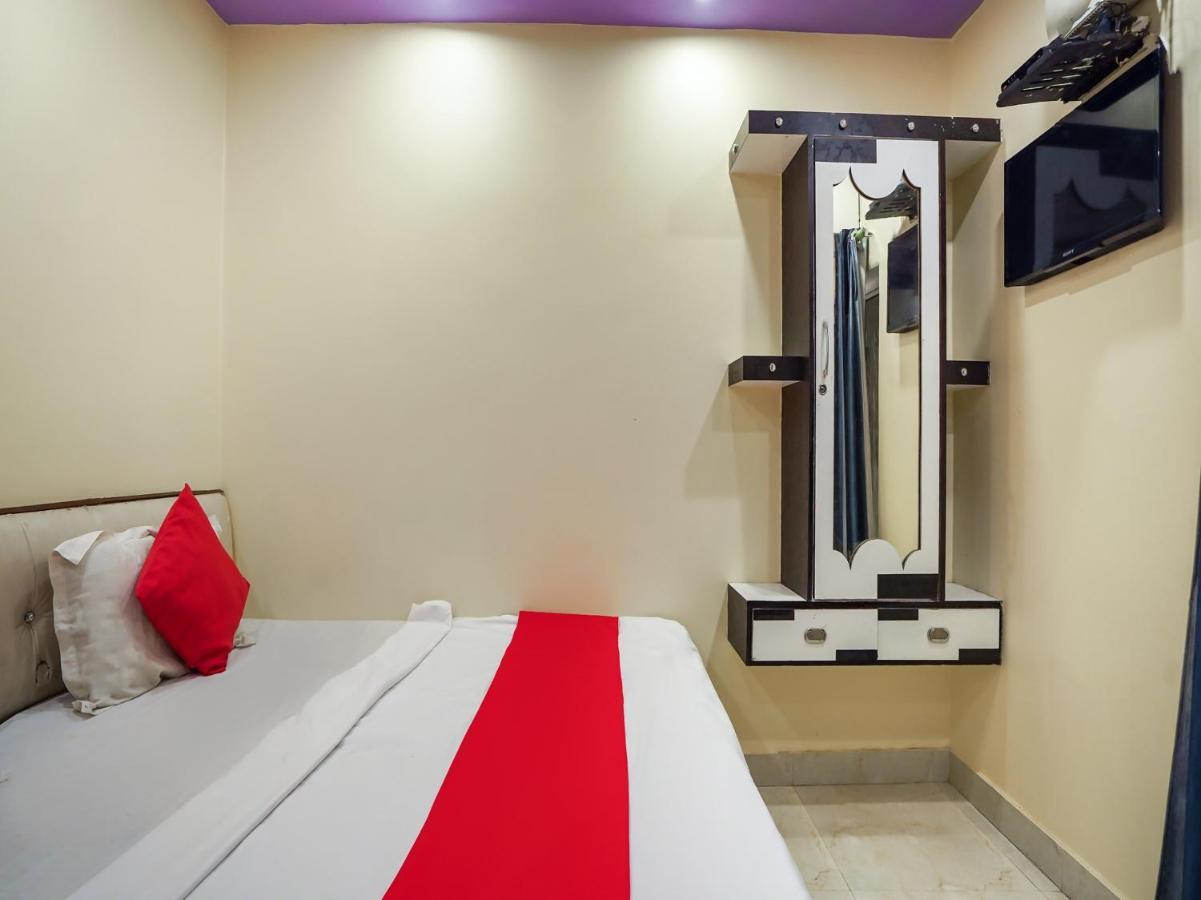 Oyo 75627 New Ankit Guest House Benares Buitenkant foto