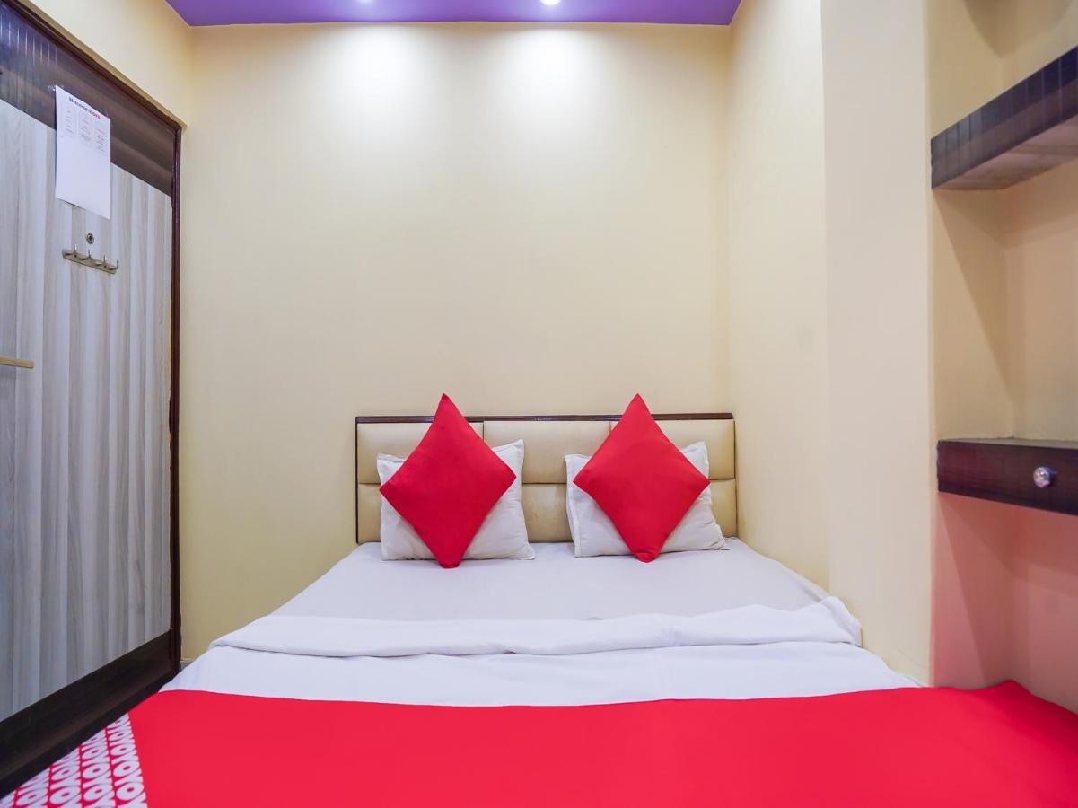 Oyo 75627 New Ankit Guest House Benares Buitenkant foto