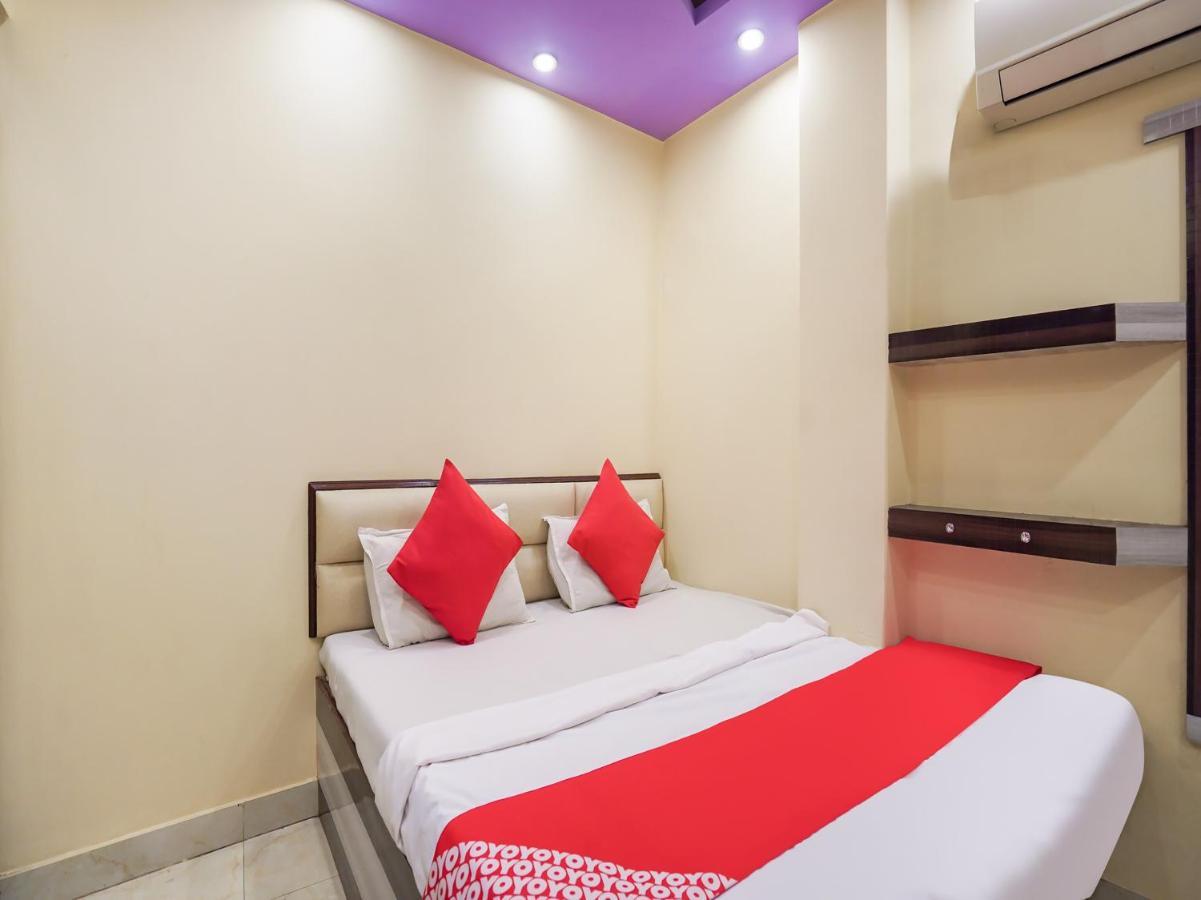 Oyo 75627 New Ankit Guest House Benares Buitenkant foto