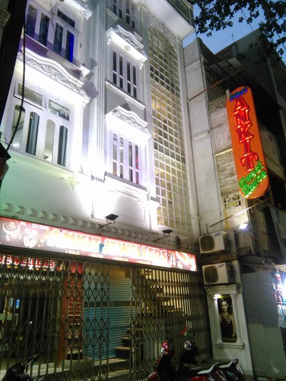 Oyo 75627 New Ankit Guest House Benares Buitenkant foto