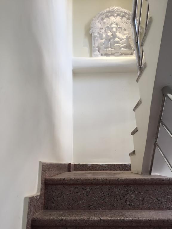 Oyo 75627 New Ankit Guest House Benares Buitenkant foto