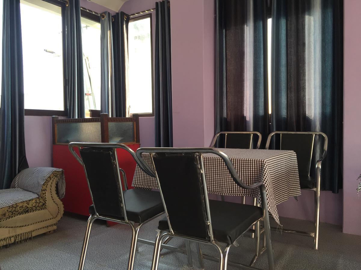 Oyo 75627 New Ankit Guest House Benares Buitenkant foto
